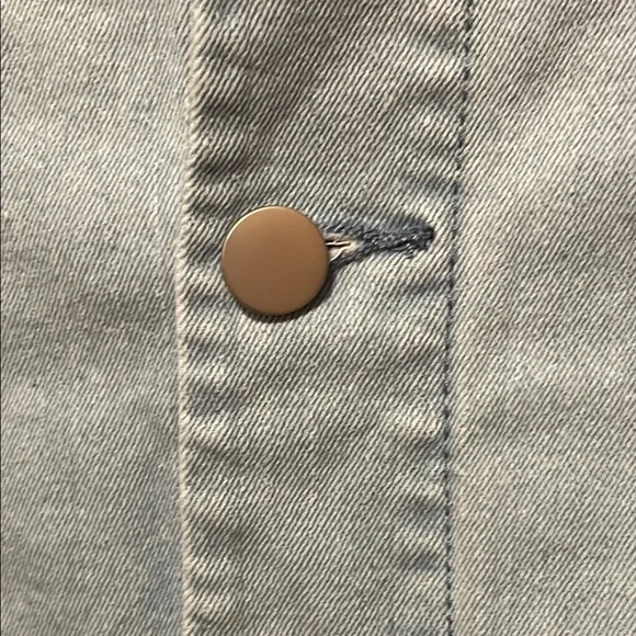 🫦🫦🫦BOGOHO🫦🫦🫦Light Blue Denim Button-Front Skirt - Picture 6 of 10